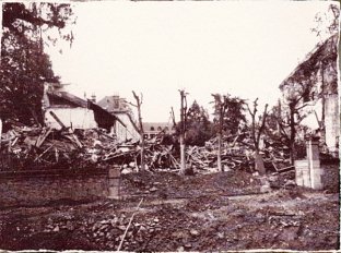 Le bombardement du Lycée Louise de Savoie à Chambéry  - 26-5-1944 - DR